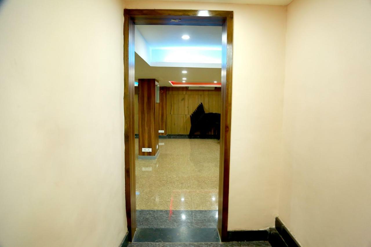 Hotel Shridevi Park Ченнаи Экстерьер фото